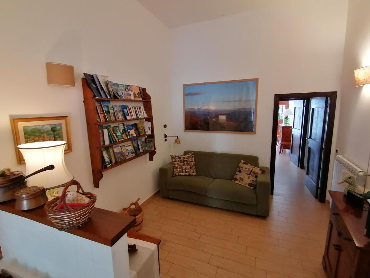 Il Sorriso Apartment Orvinio Exterior photo