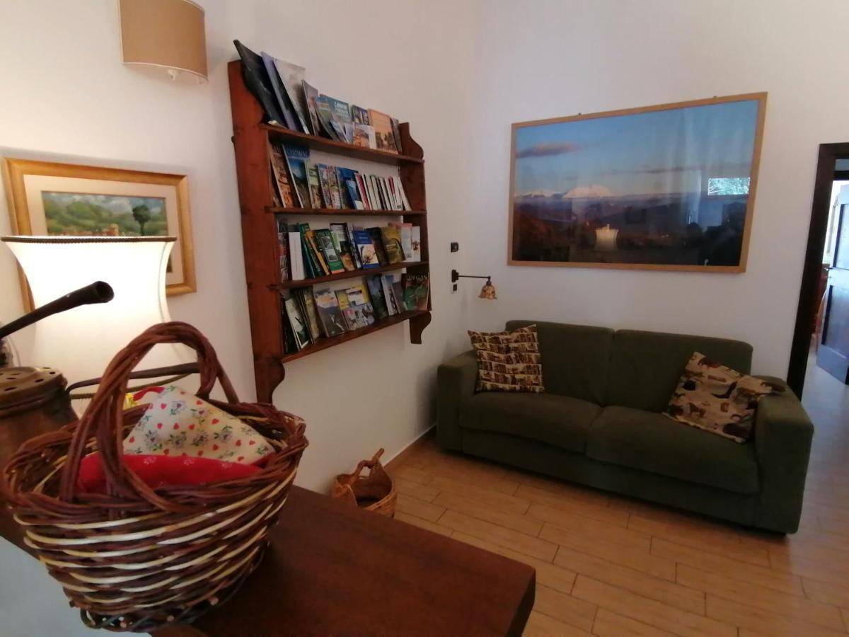 Il Sorriso Apartment Orvinio Exterior photo